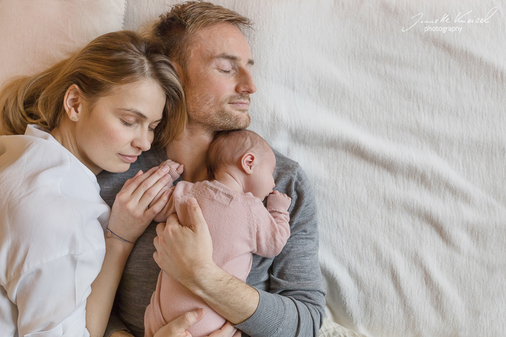 familienkuschel schlafoto 