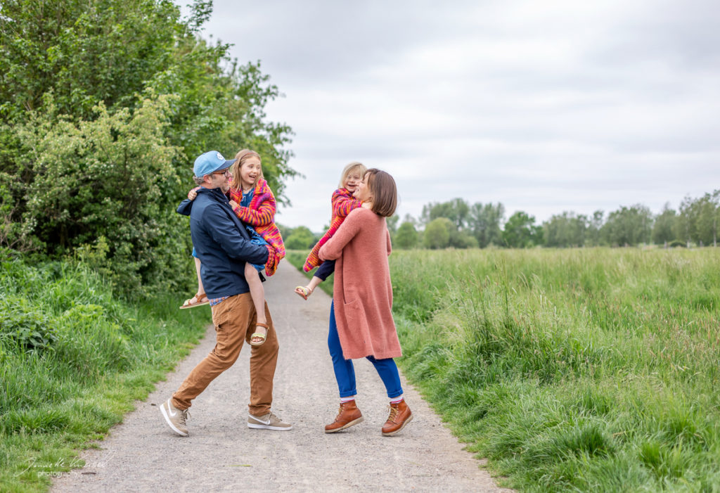 Outfit Familienshooting Berlin, Familienfotos, Familienfotografin