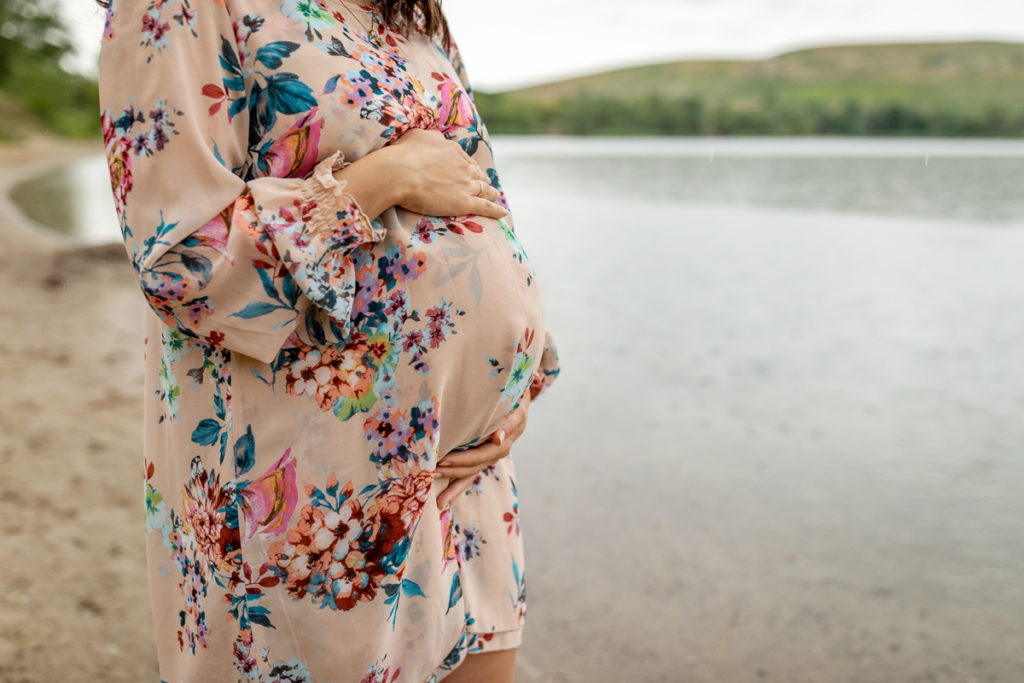 Babybauchshooting zu Hause oder im Freien, Babybauchfotoshooting Berlin, Babybauch Fotos