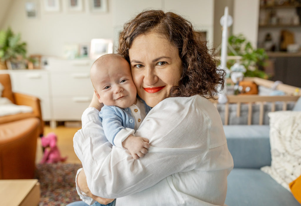 Baby & Familien Fotograf in Berlin Prenzlauer Berg, Fotografie Mutter Baby, Babyfotografin Berlin