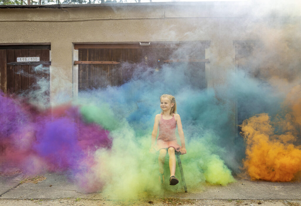 Kinder Fotoshooting mit Rauchfackeln